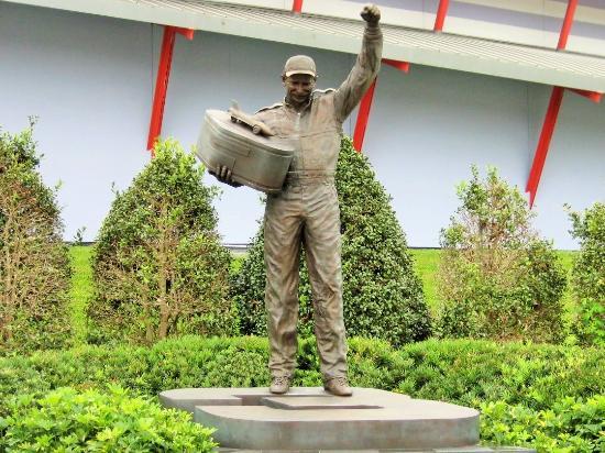 Dale Earnhardt Sr. Statue